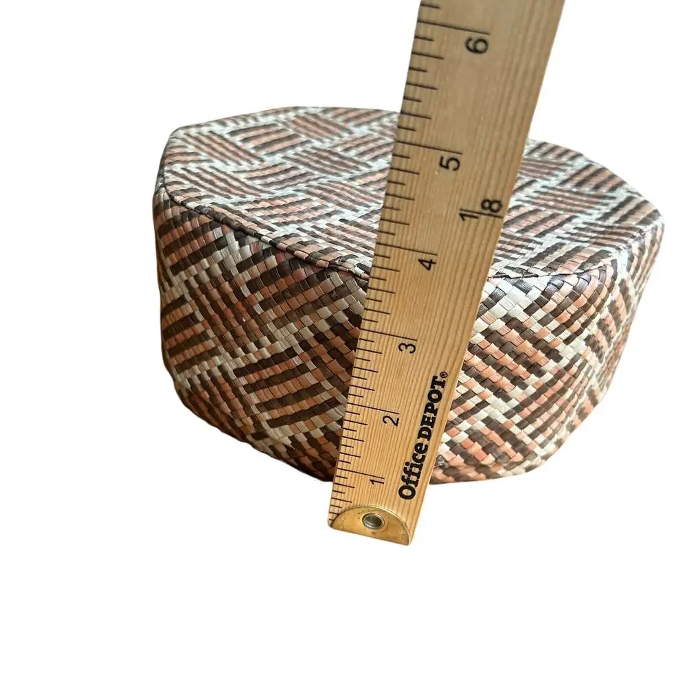 Unbranded vintage box